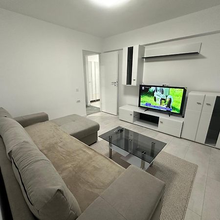 フネドアラApartament Ultra Central 3アパートメント エクステリア 写真