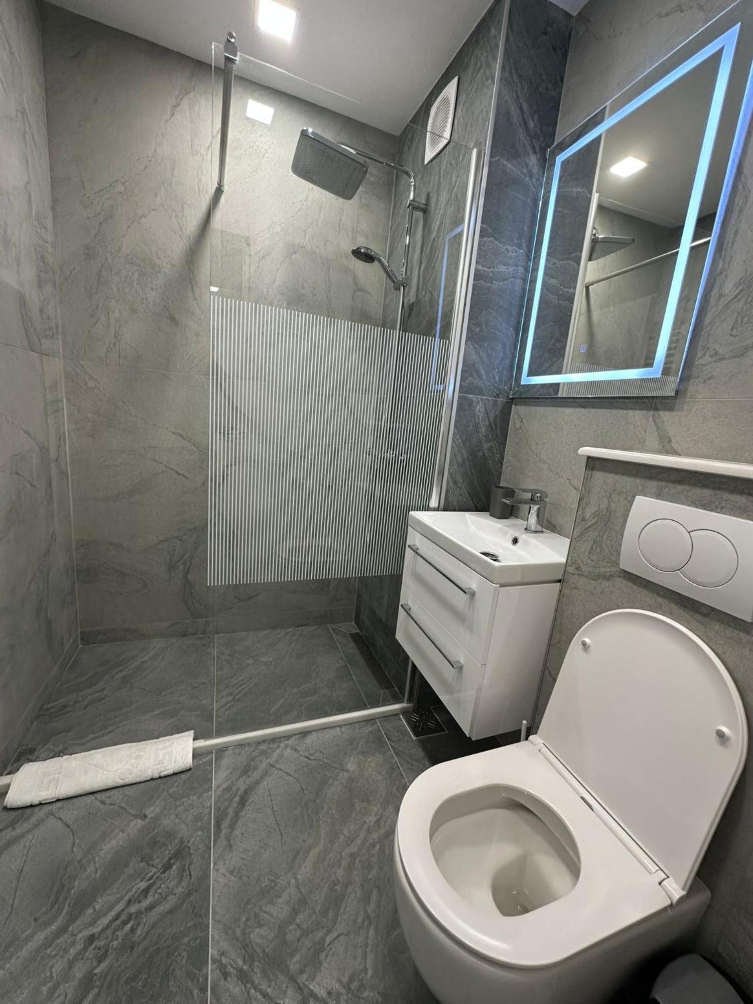 フネドアラApartament Ultra Central 3アパートメント エクステリア 写真